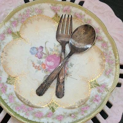 K56: Handprinted Antique Floral Plates and Vase.