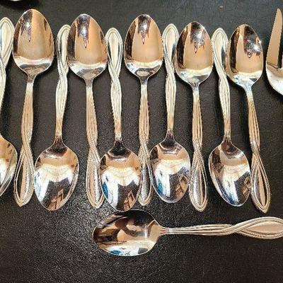 K62: Oneida Axis 8 Place setting and More
