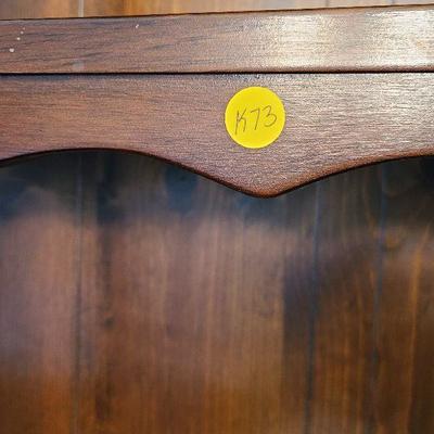 K73: Bennington Vermont Solid Wood Server W/Hutch