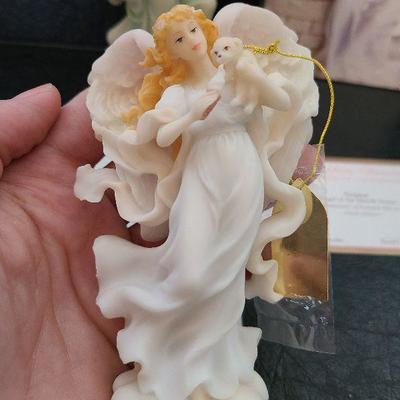 K74: Seraphim Classics Angels August & Laurice (Wisdoms Child)