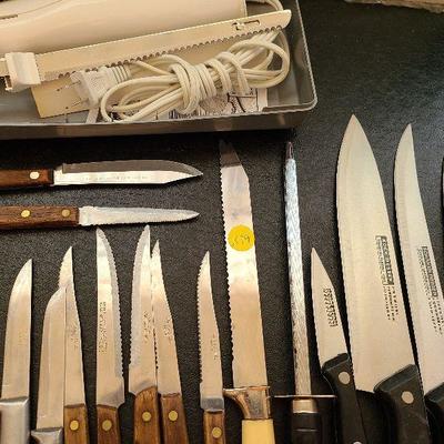 K79: Kitchen Knives and Turkey Carver Lot