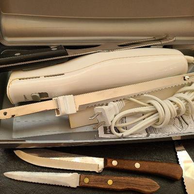 K79: Kitchen Knives and Turkey Carver Lot