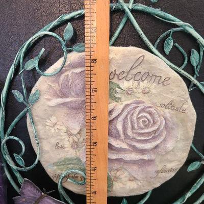 K85: Floral Coffee Cups, Decorative Napkins and Welcome Sign