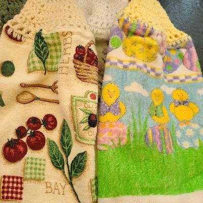 K87: Decorative Dish Towels, Pot Holders and One Mitts.