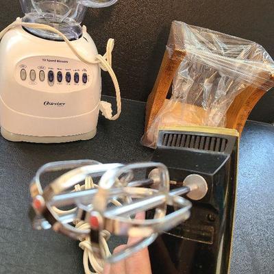 K88: 10 Speed Blender and Hand Mixer