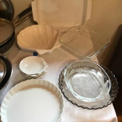 171: Lot of Pyrex Corningware 