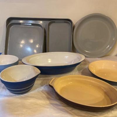 180: Le Creuset & Various Stoneware Baking Dishes 