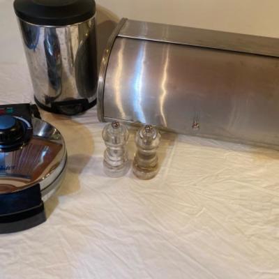 181: Waffle Maker, Stainless Bread Keeper, Trash Can 