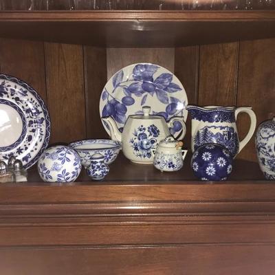 189: Lot of Blue and White Decorative China 