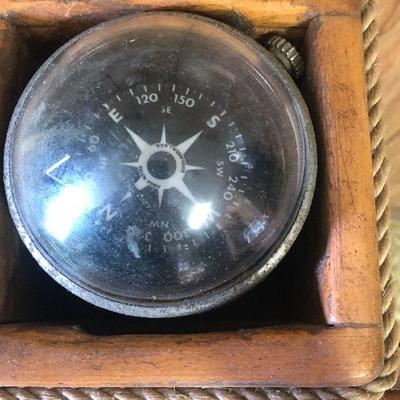 F1: Captains Ships Wheel with Compass