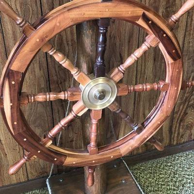 F1: Captains Ships Wheel with Compass
