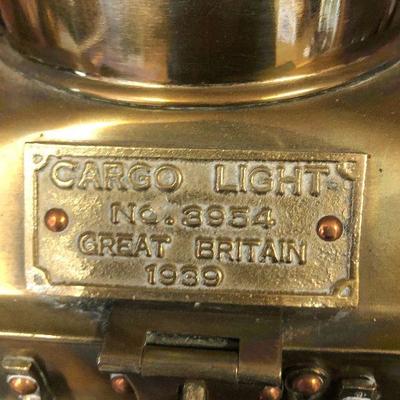F10: Vintage Cargo Light 3954 Great Britain Oil Lamp