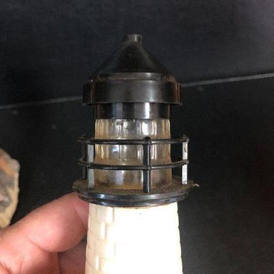 F18: Light-Up Lighthouse and Decor