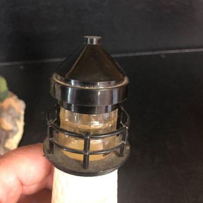 F18: Light-Up Lighthouse and Decor