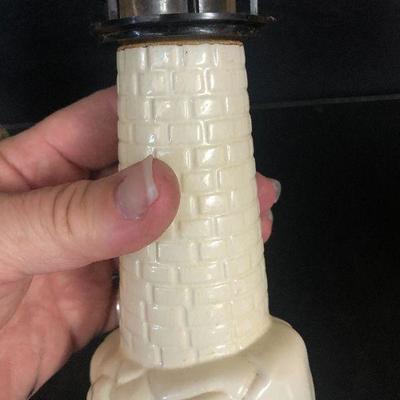 F18: Light-Up Lighthouse and Decor