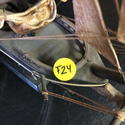 F24: Vintage Wood Whaling Ship Clipper 1846 Model 