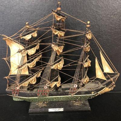 F24: Vintage Wood Whaling Ship Clipper 1846 Model 