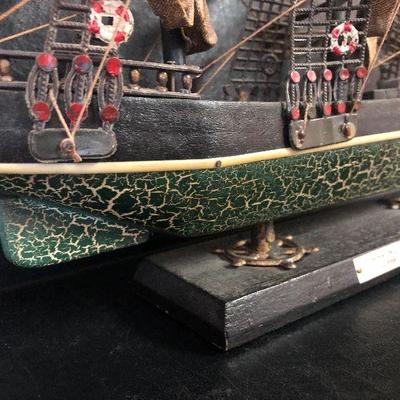 F24: Vintage Wood Whaling Ship Clipper 1846 Model 