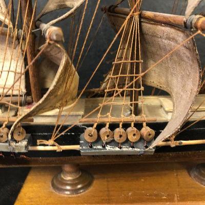 F25: Vintage Wood Ship Models Cutty Shark & Cape Cod