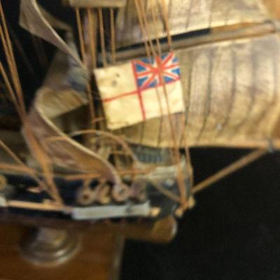 F25: Vintage Wood Ship Models Cutty Shark & Cape Cod