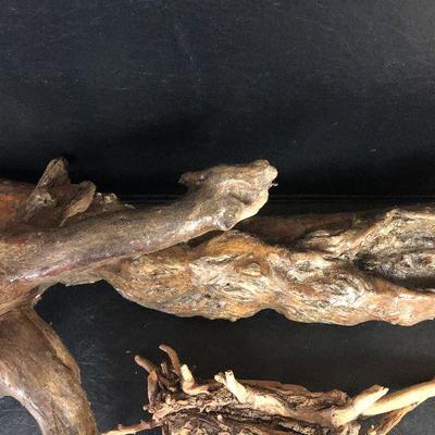 F30: Driftwood Decor