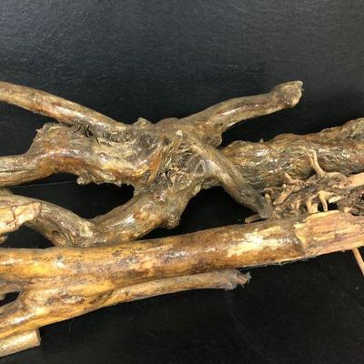 F30: Driftwood Decor