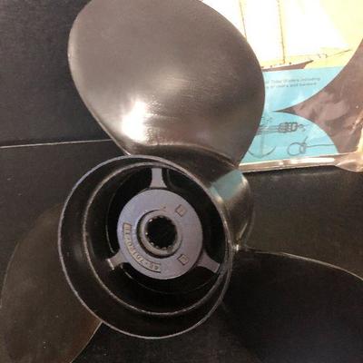 F33: Mercury Outboard Propellor 48-78120-19 and Maryland Waters Guides