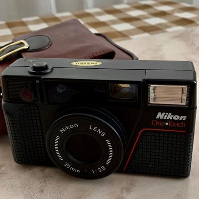 #247    ONE TOUCH NIKON FILM CAMERA