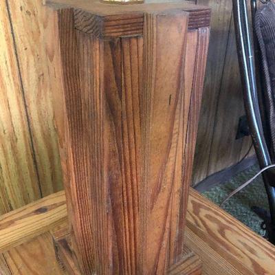 F44: Wood Table Lamp