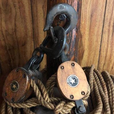 F47: Boston & Lockport Pulley Lamp