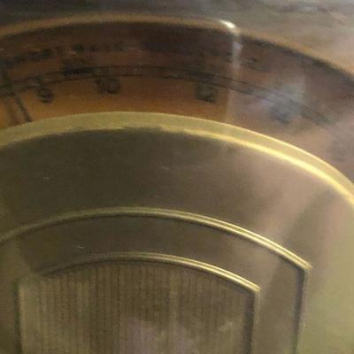 F48: Antique Standing Radio