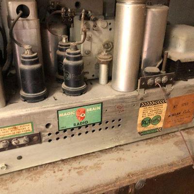 F48: Antique Standing Radio