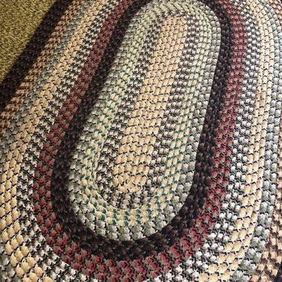 F53: 5 x 3 Braided Accent Rug