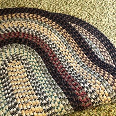 F53: 5 x 3 Braided Accent Rug