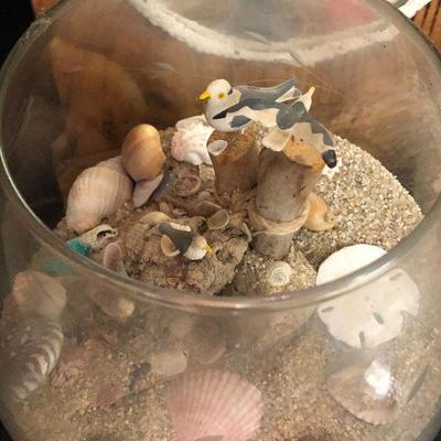 F56: Captains Quarters Mirror and Seashell Vases