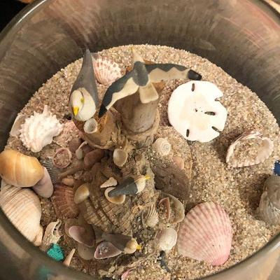 F56: Captains Quarters Mirror and Seashell Vases