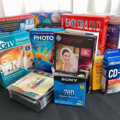 #260    GROUP LOT OF COMPUTER SOFTWARE SD/DVD BURNER CLIP ART PHOTO PAPER ETC.