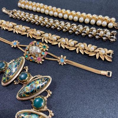 1.84. Seventeen Gold-Tone Bracelets