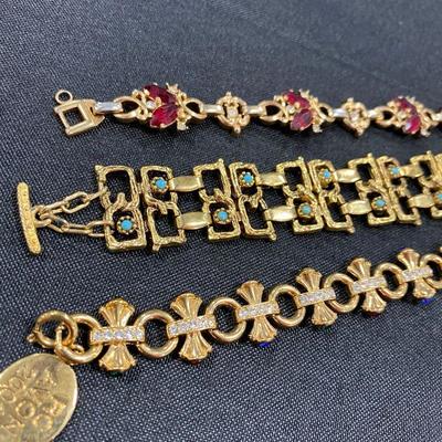 1.84. Seventeen Gold-Tone Bracelets