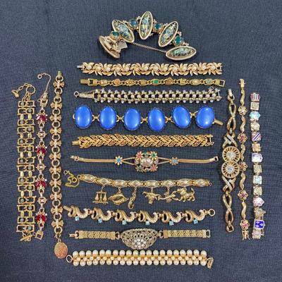 1.84. Seventeen Gold-Tone Bracelets