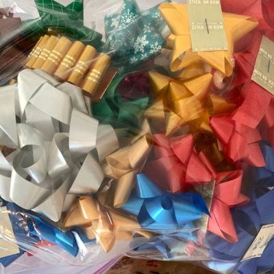 #293    GROUP LOT OF CHRISTMAS DECORATIONS ORNAMENTS LIGHTS ETC.