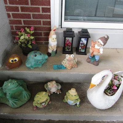 LOT 162  FROGS AND FRIENDS YARD ART