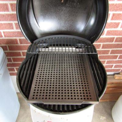 LOT 170 CHARBROIL ELECTRIC PATIO BISTRO