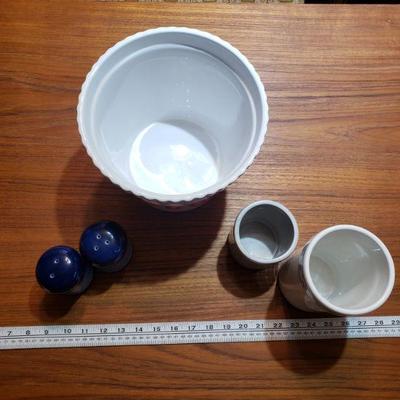 2-74: S&P, Ceramic Popcorn Bucket and 2 Ceramic Jars