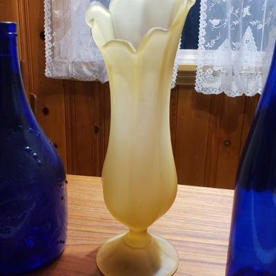 2-87: Blue and Yellow Glass lot
