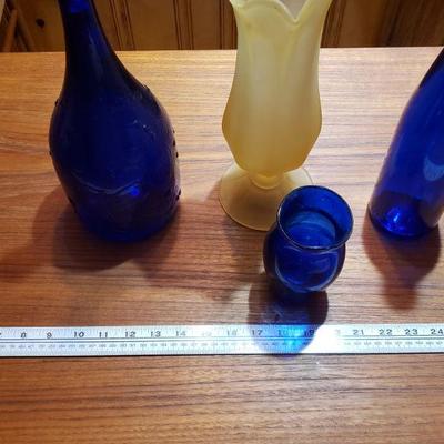 2-87: Blue and Yellow Glass lot