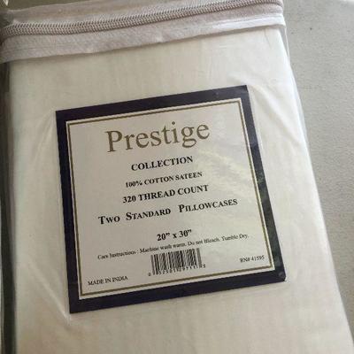 B24: Vintage Pillowcase Lot