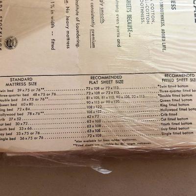 B25: Vintage Striped Sheets