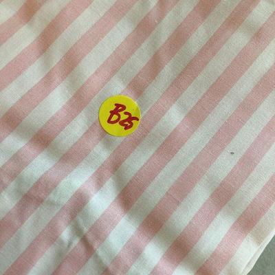 B25: Vintage Striped Sheets