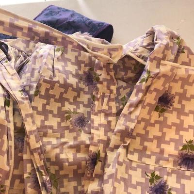 B28: Vintage/Retro Smocks